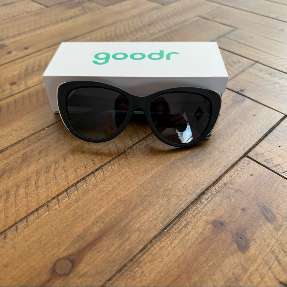 Goodr Cat eye sunglasses Breakfast Run to Tiffany’s black with gold accents